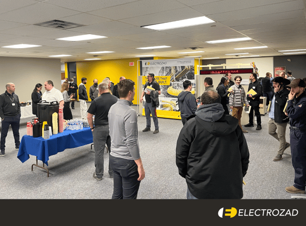 Attendees network between sessions